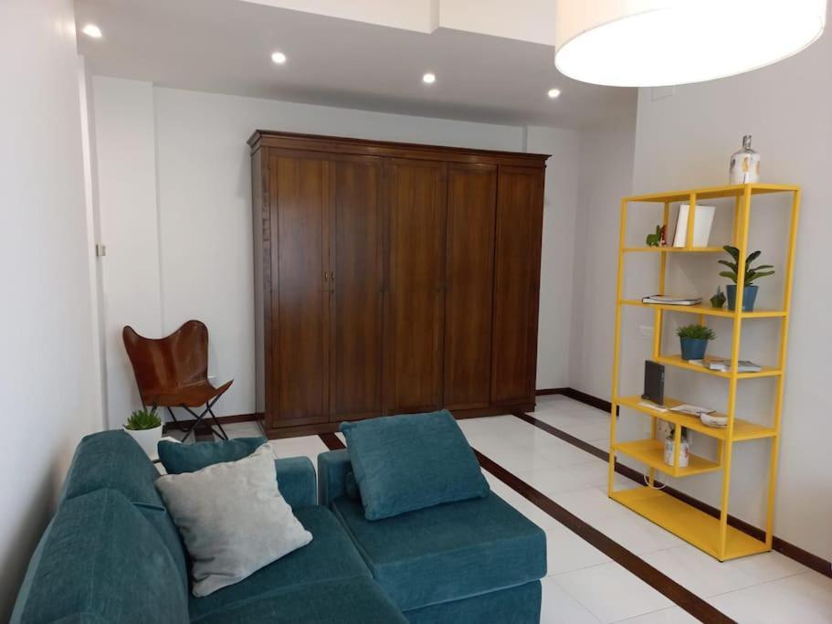 Giulia Town House Tra Citta E Mare Apartman Salerno Kültér fotó