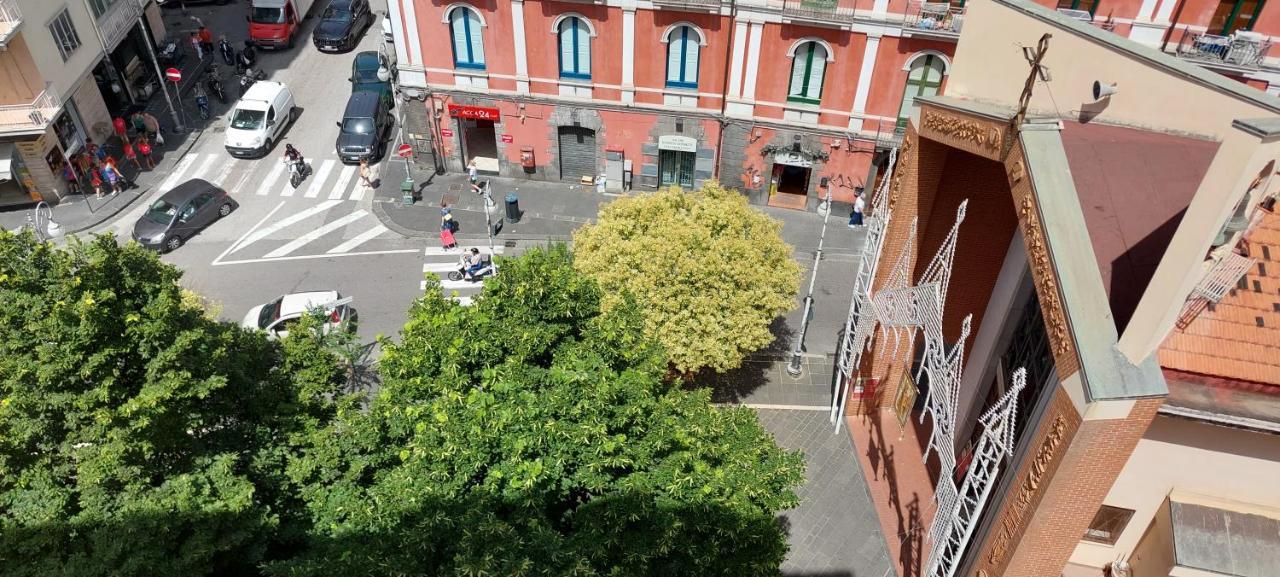 Giulia Town House Tra Citta E Mare Apartman Salerno Kültér fotó